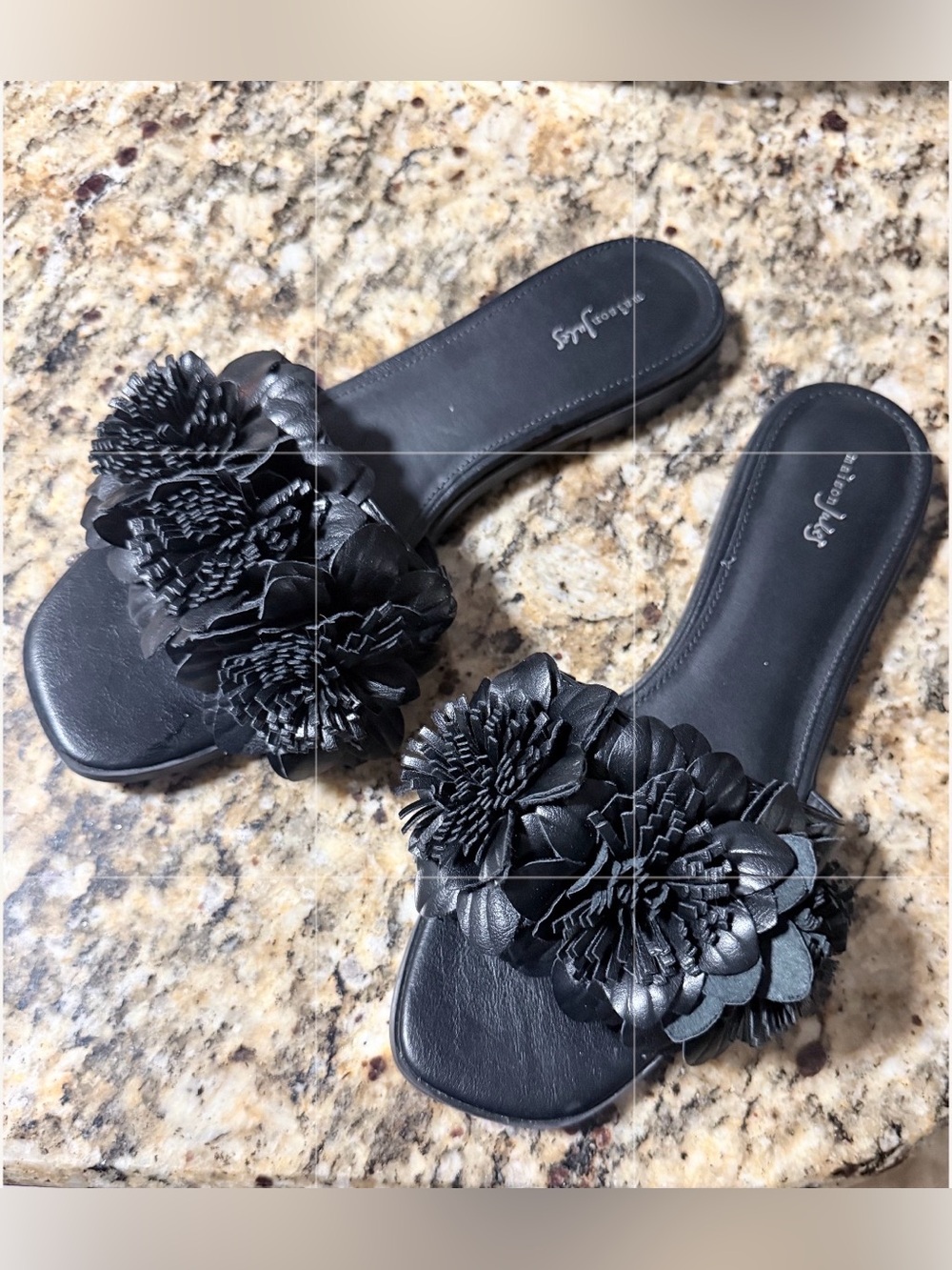 Slip-On Floral Slide Sandals - Black